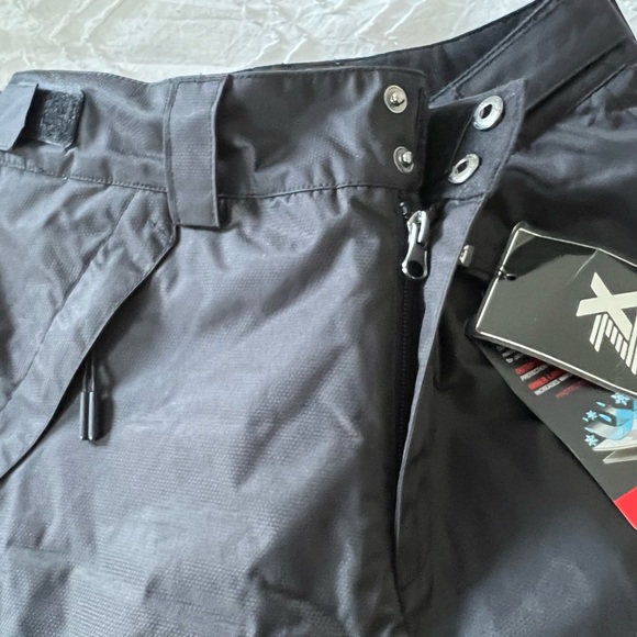 NWT Women’s Snow Pants - Picture 4 of 6